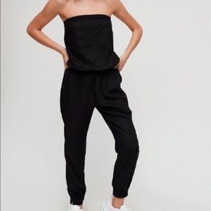 Aritzia black jumpsuit size Large
